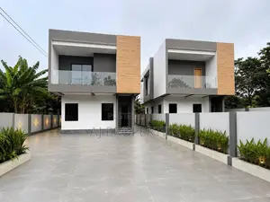 4bdrm House in Adenta for sale