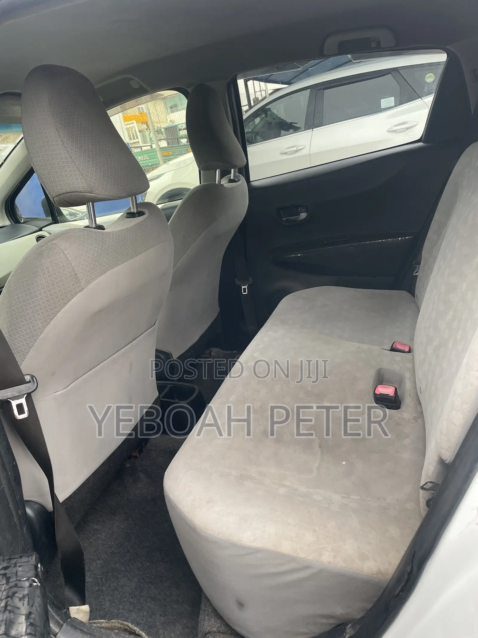 Toyota Vitz 2013 White
