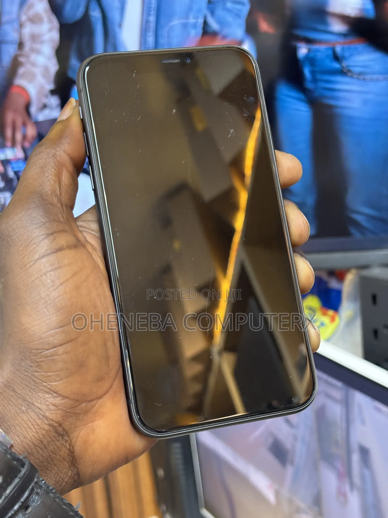 Apple iPhone 11 64 GB Black