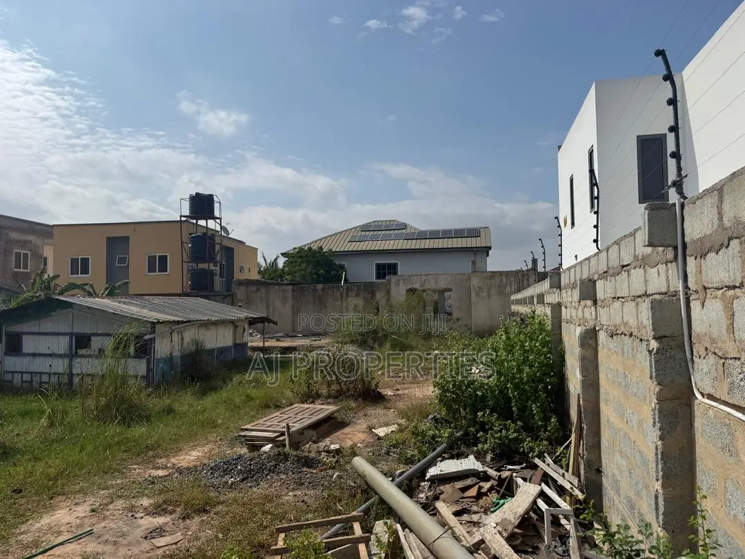 43/100 SQFT Plot of Land for Sale at Ashaley Botwe