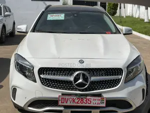 Mercedes-Benz GLA-Class 2017 White