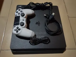 Jailbroken PS4 Slim 1TB + 15 Games