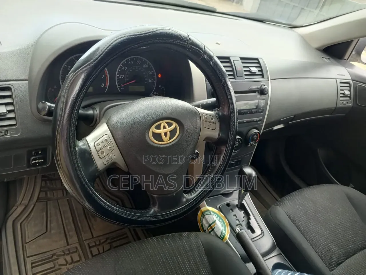 Toyota Corolla 2010 White