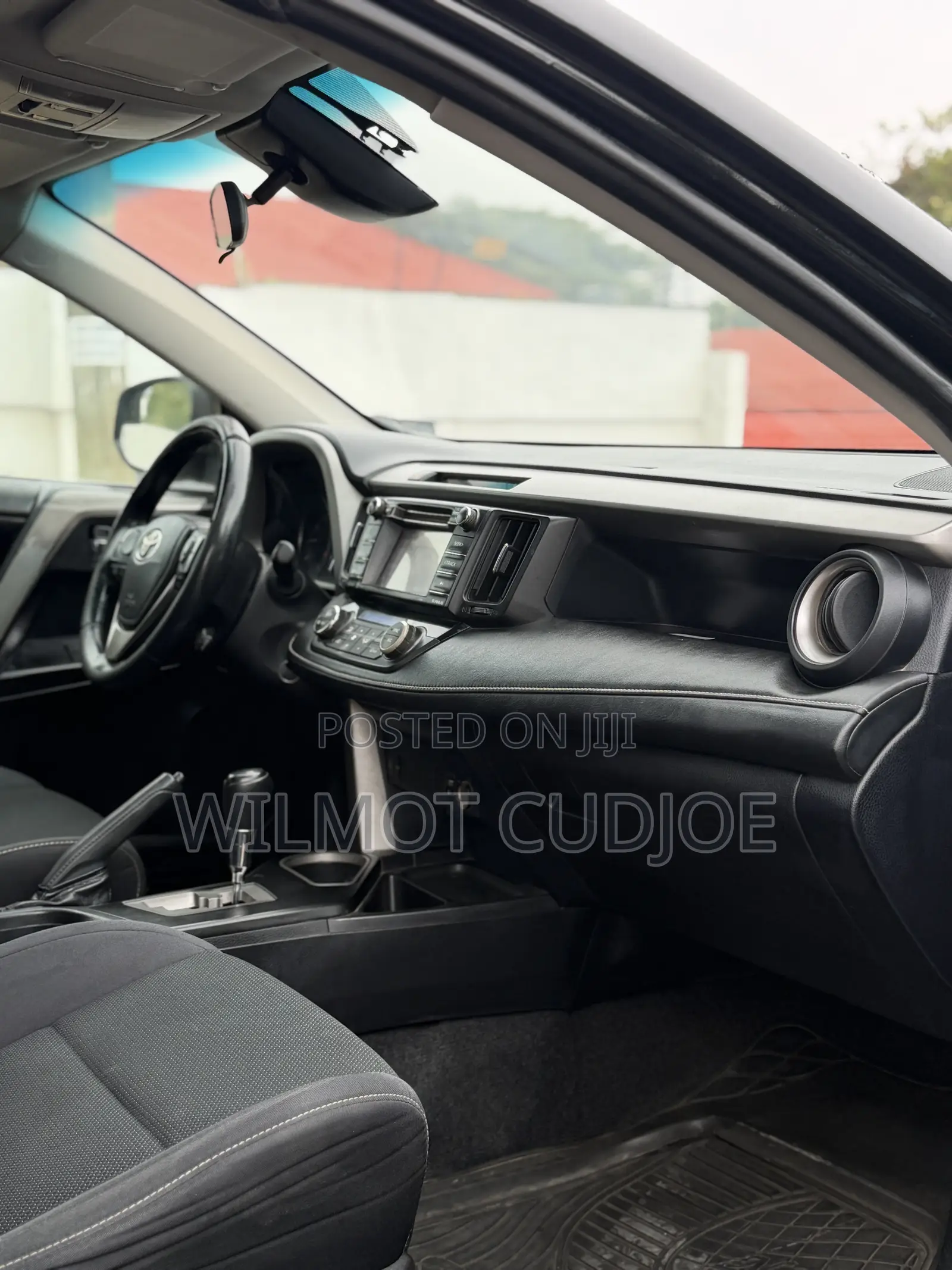 Toyota RAV4 XLE AWD (2.5L 4cyl 6A) 2017 Black