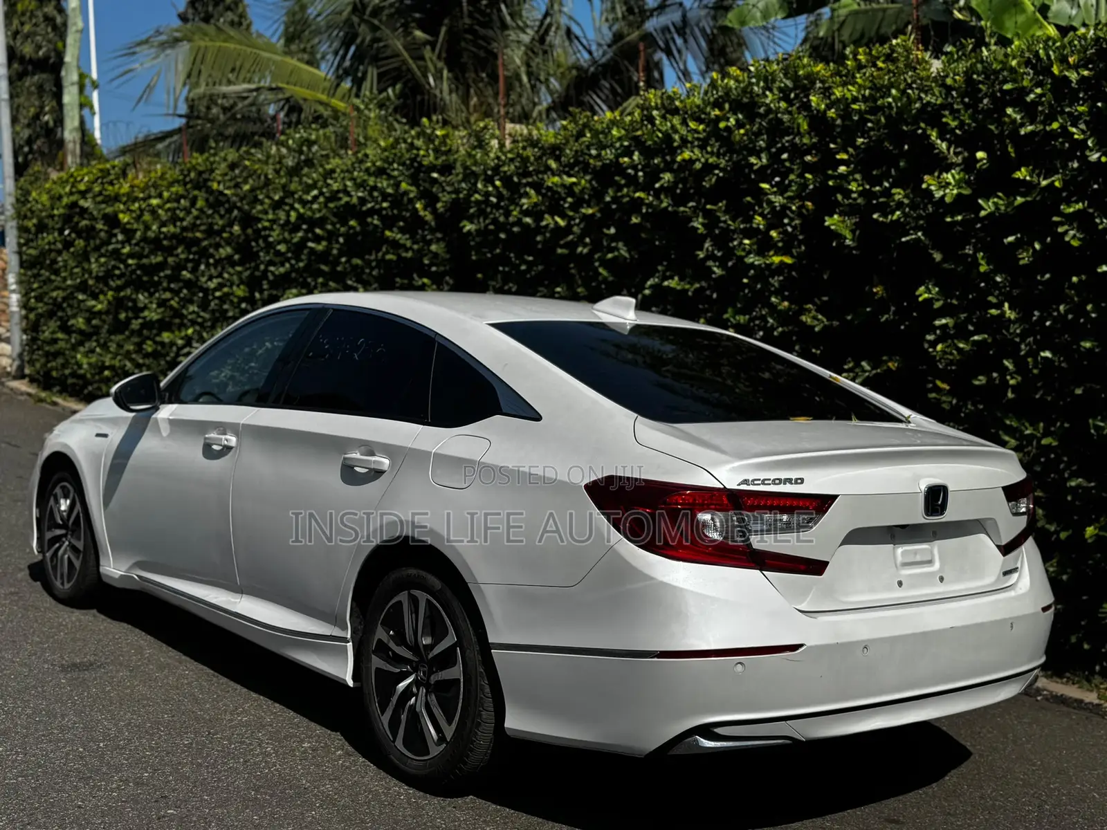Honda Accord Touring 2.0T 2022 White