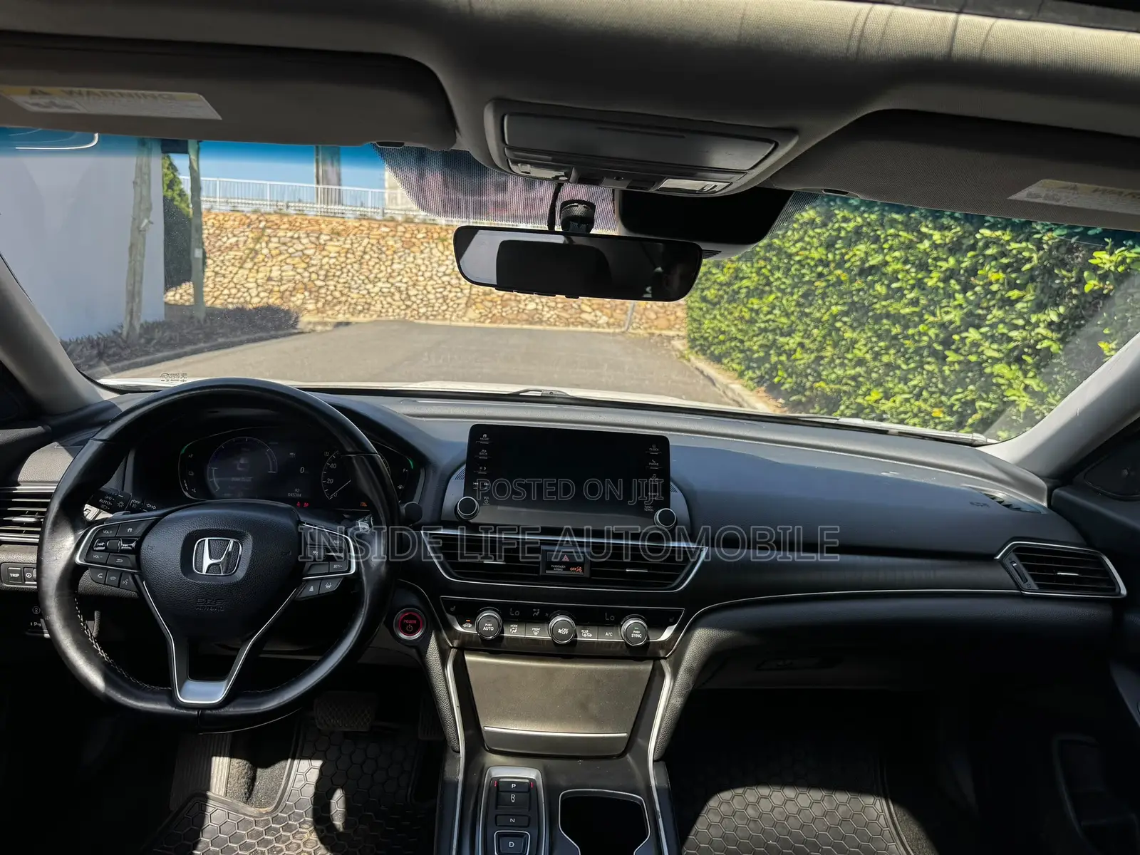 Honda Accord Touring 2.0T 2022 White
