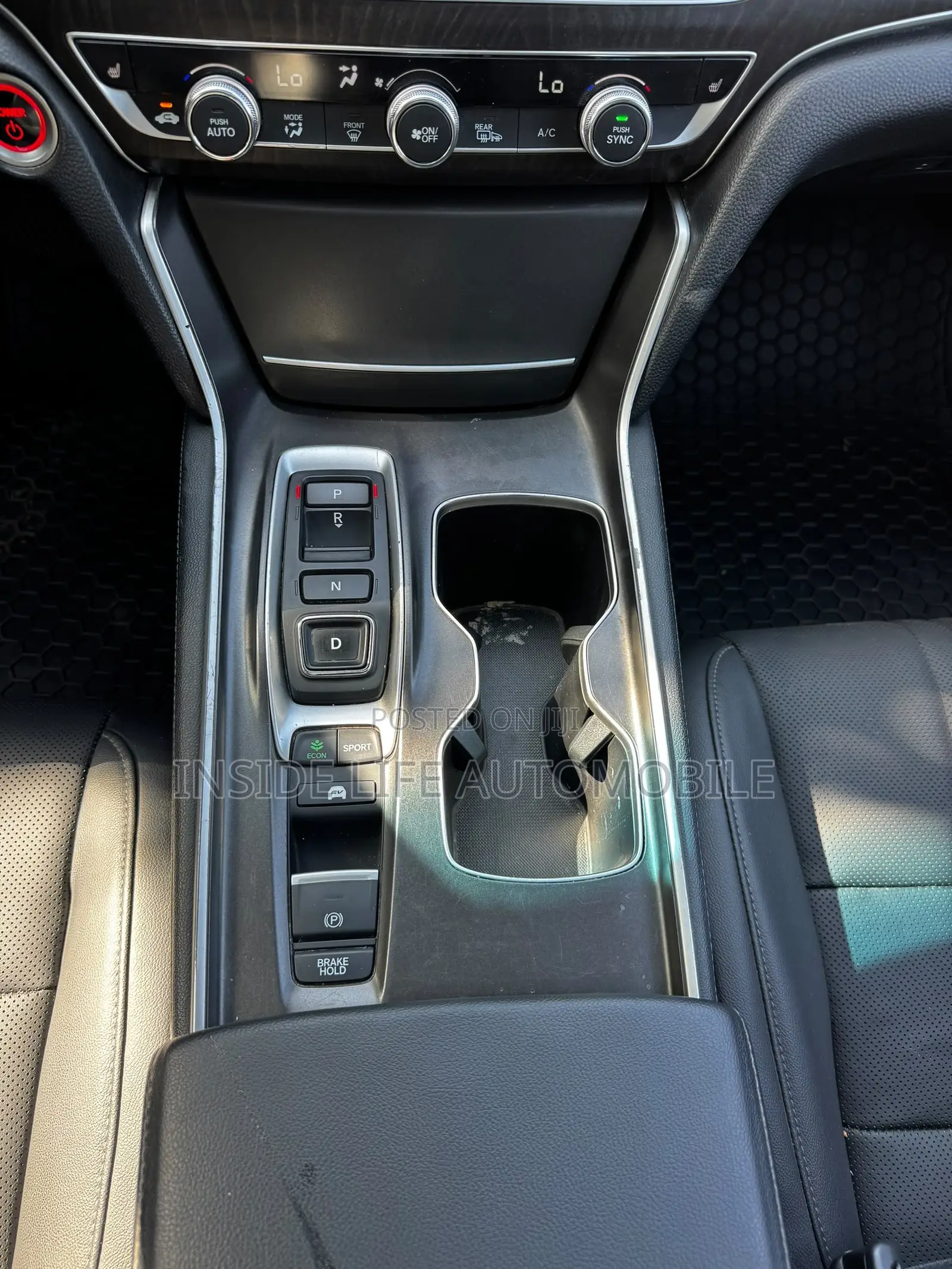 Honda Accord Touring 2.0T 2022 White
