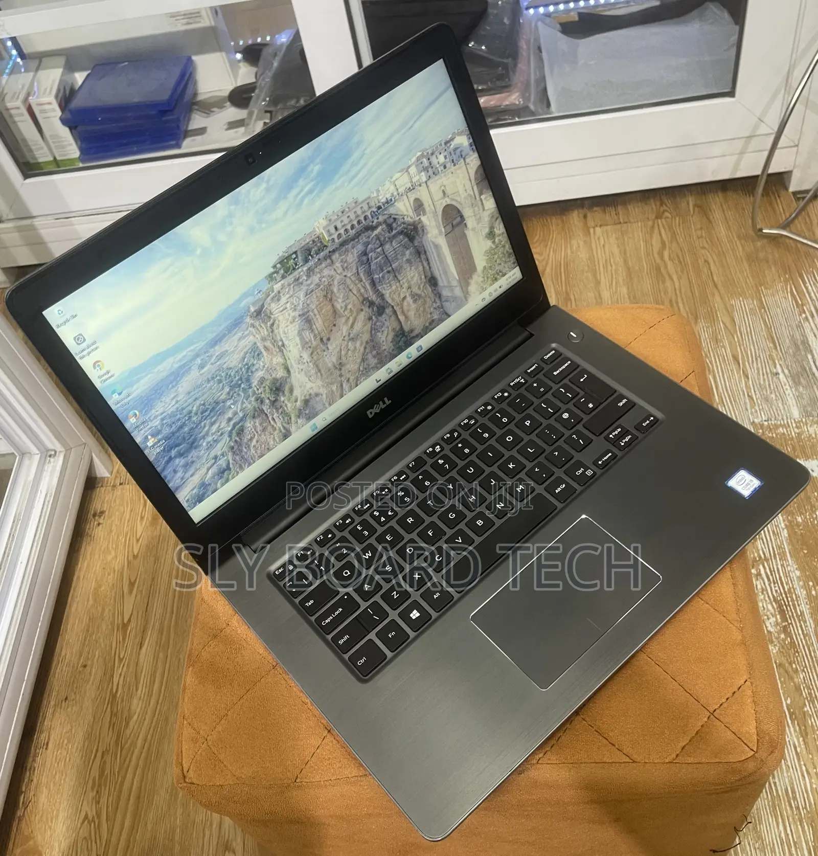 Laptop Dell Vostro 5468 8GB Intel Core i5 SSD 256GB