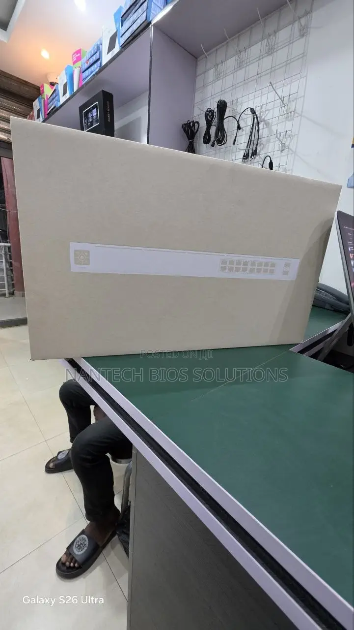 Unifi Ubiquity Usw 16 Poe Switch