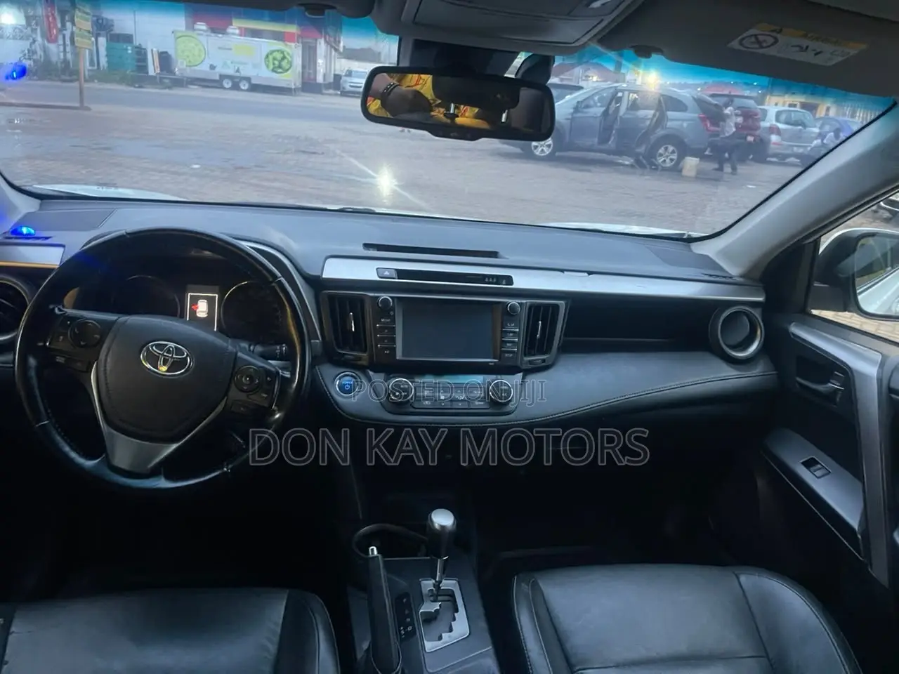Toyota RAV4 Limited AWD (2.5L 4cyl 6A) 2017 White