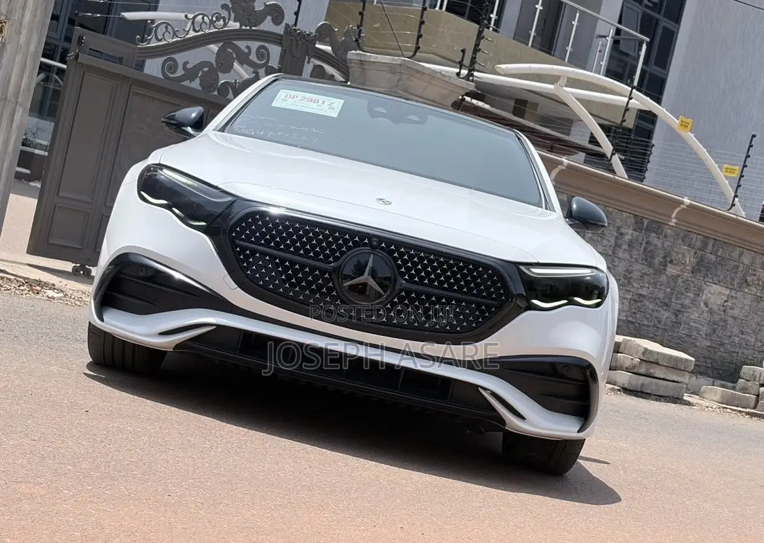 Mercedes-Benz E300 2024