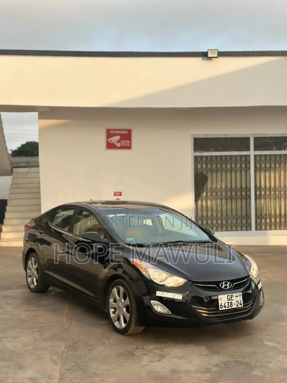 Hyundai Elantra Limited Sedan FWD (1.8L 4cyl 6A) 2013 Black