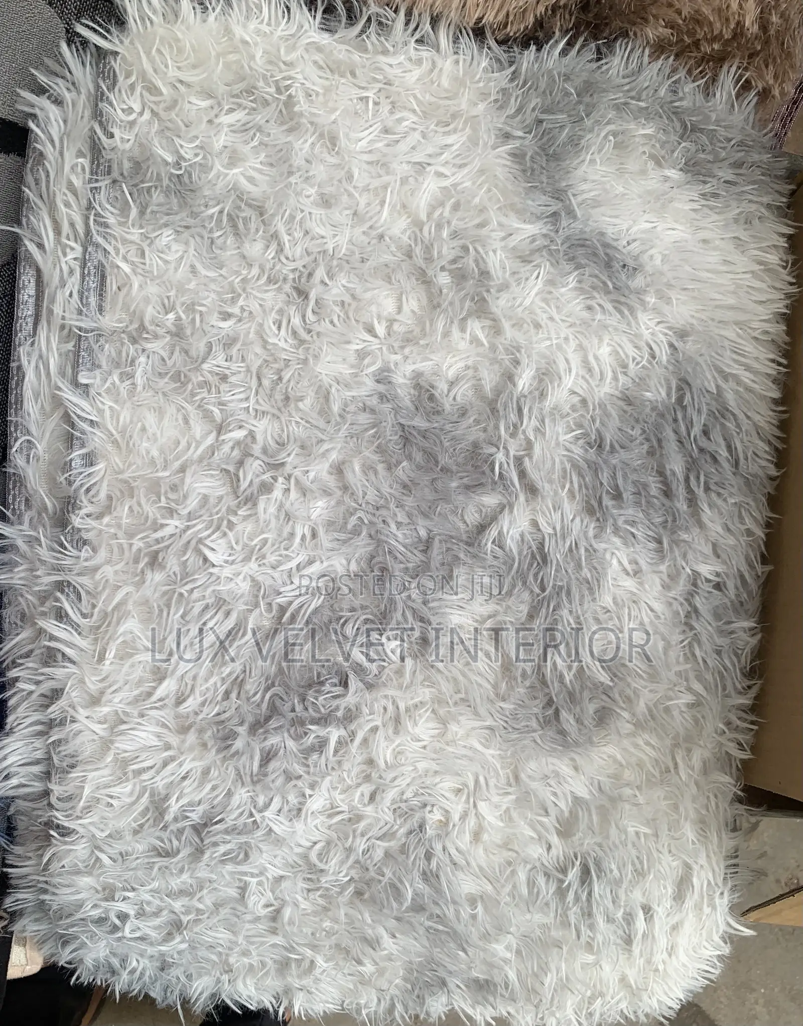 Fluffy Shaggy Center Rug - Soft Fur - 4 Colors