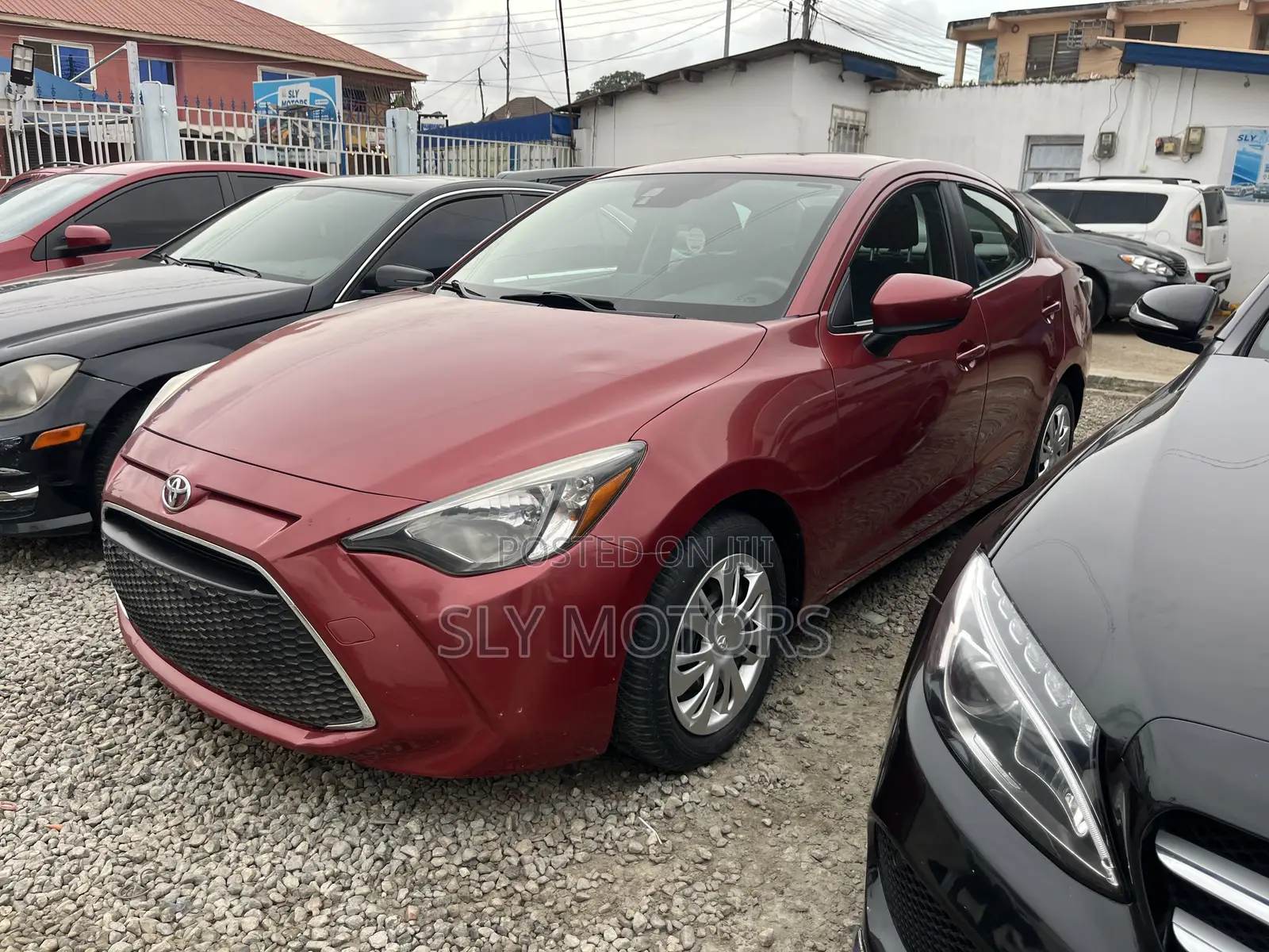 Toyota Yaris LE Sedan 4dr 2019 Red