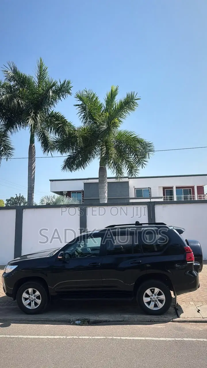 Toyota Land Cruiser Prado 4.0 2021 Black