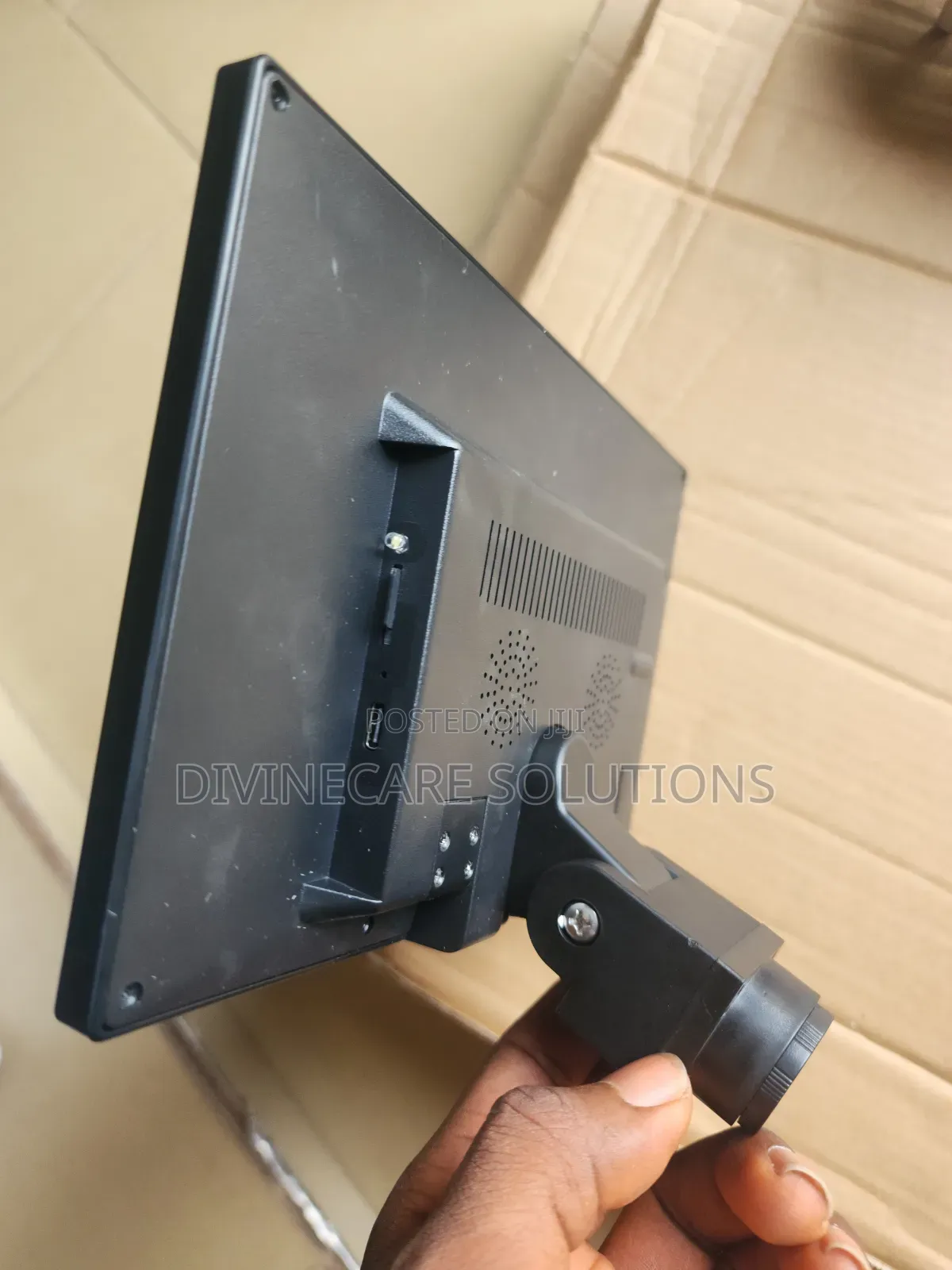 Microscope With Screen
