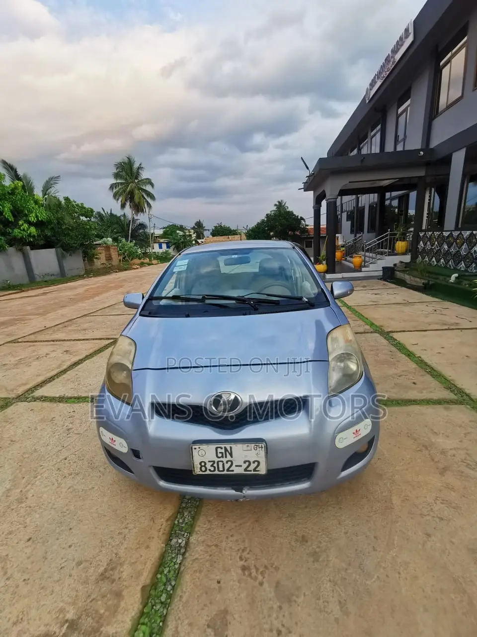 Toyota Vitz 1.0 FWD 3dr 2010 Silver