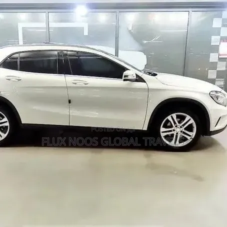 Mercedes-Benz GLA-Class 2017 White