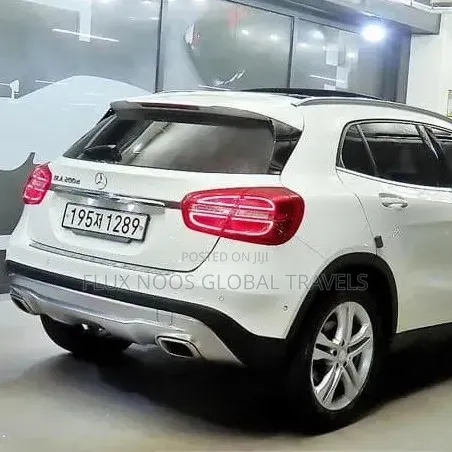 Mercedes-Benz GLA-Class 2017 White
