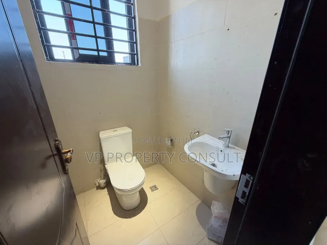 3bdrm House in Amrahia for sale