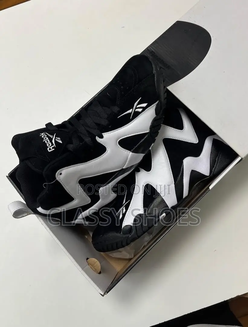 Reebok Camicazy Black and White