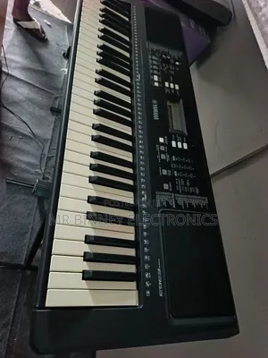 Yamaha E363
