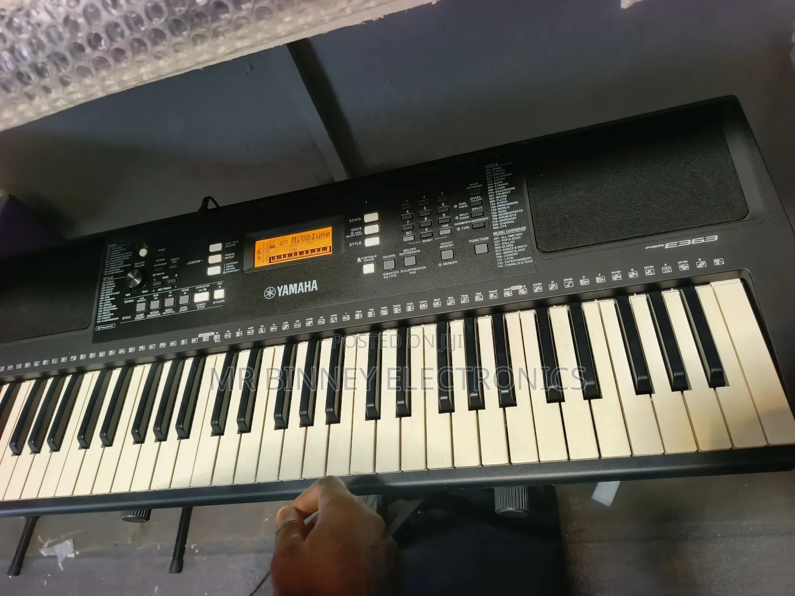 Yamaha E363