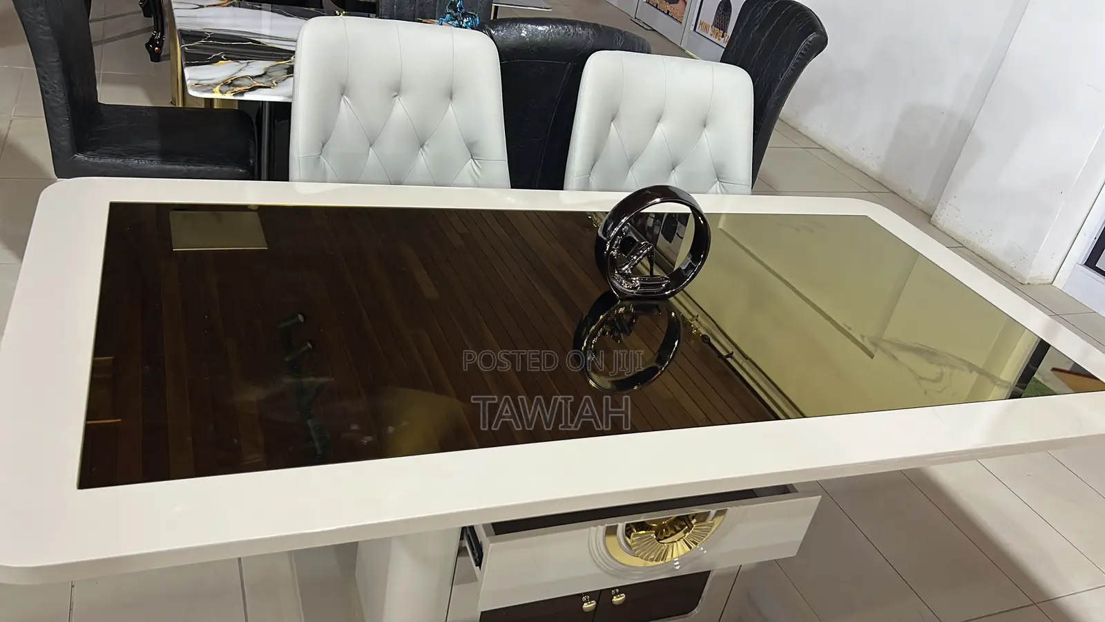 6 Seater Glass Top Dining Table With Storage Base