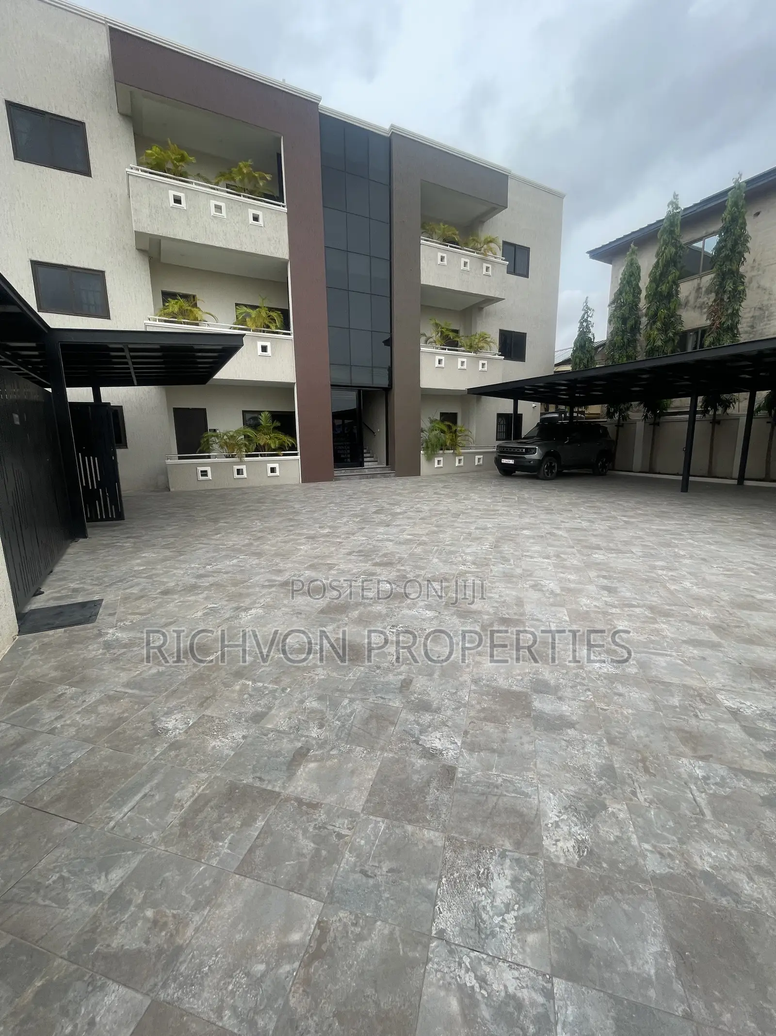 Furnished 3bdrm Apartment in Richvon, Baatsona Total for rent