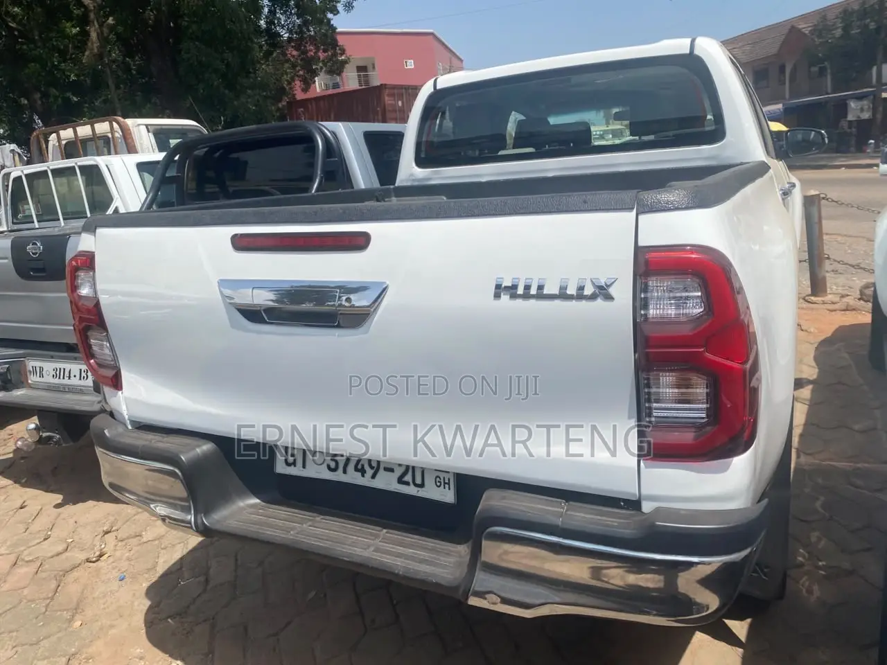 Toyota Hilux 2020 White