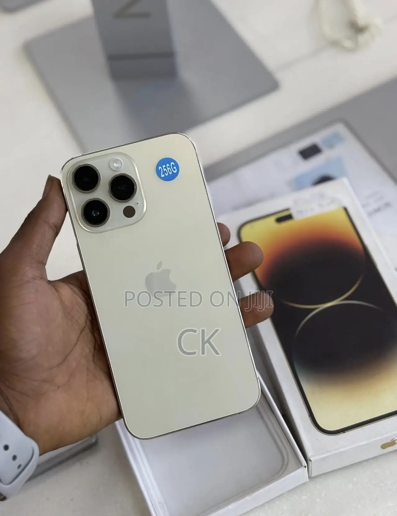 New Apple iPhone 14 Pro Max 256 GB Gold