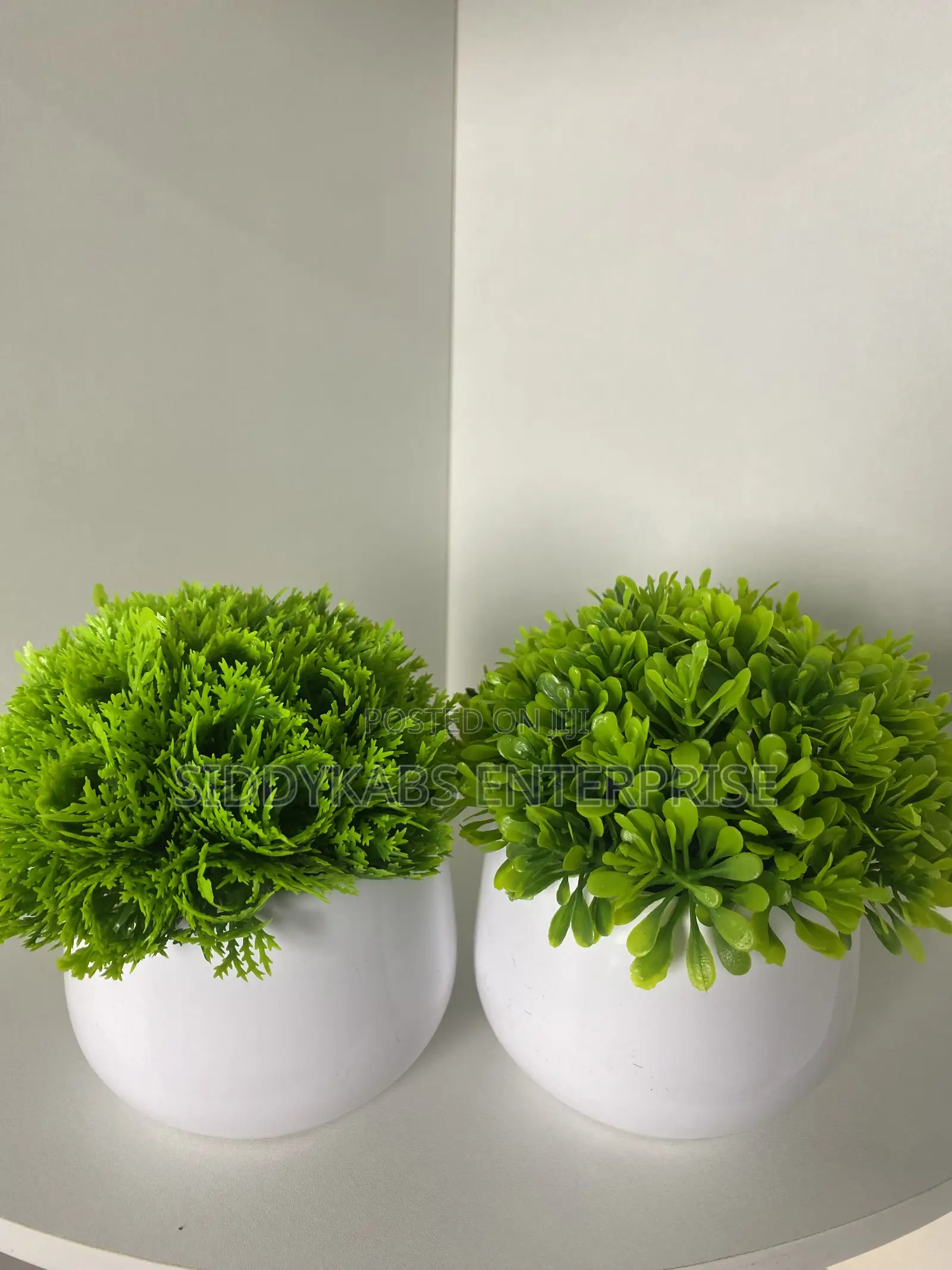 2 Artificial Flowers for Decor