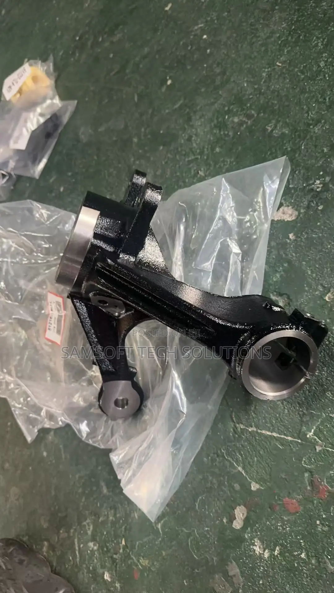 Honda CRV 2017-2020 Steering Knuckle