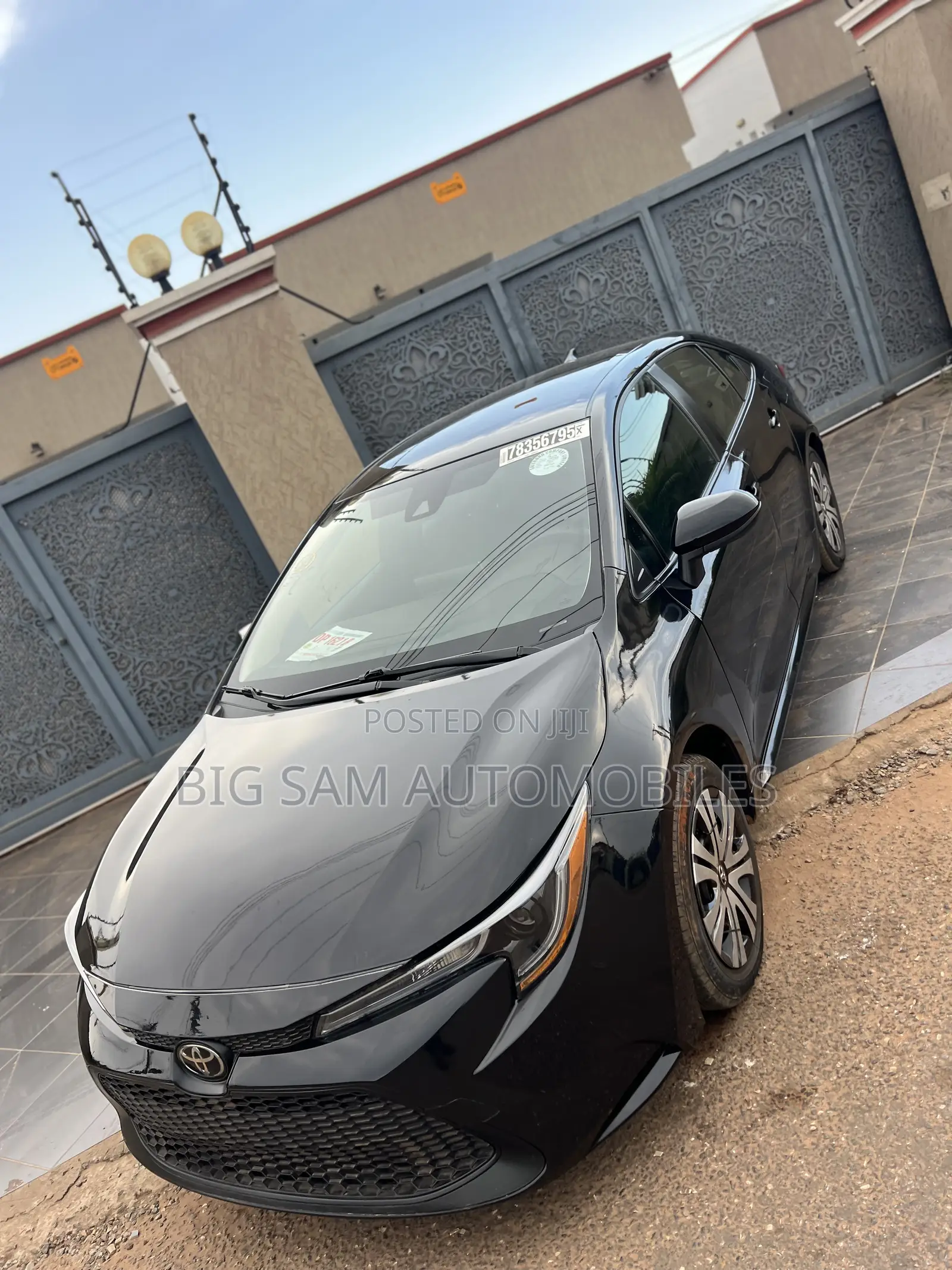 Toyota Corolla LE 2021 Black