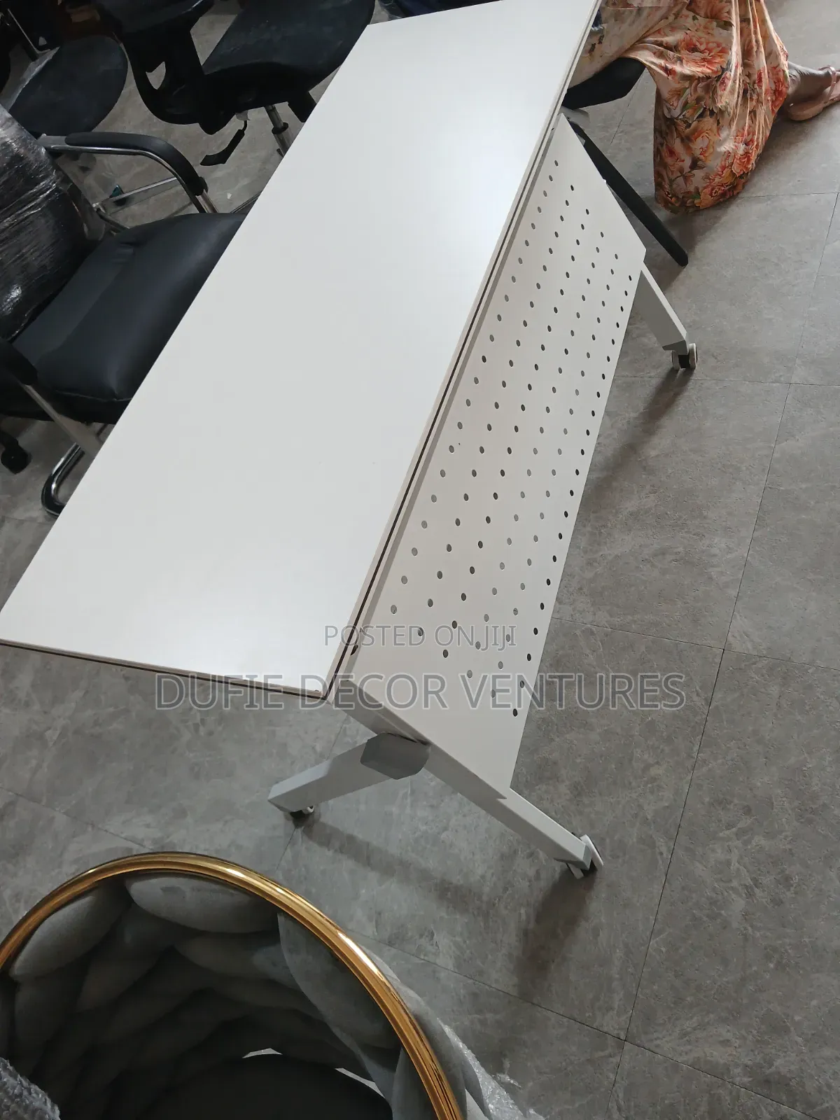 Table Avaliable for Sale