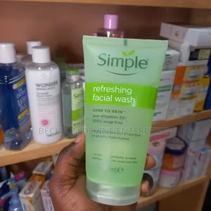 Simple Moisturising Facial Wash 150ml