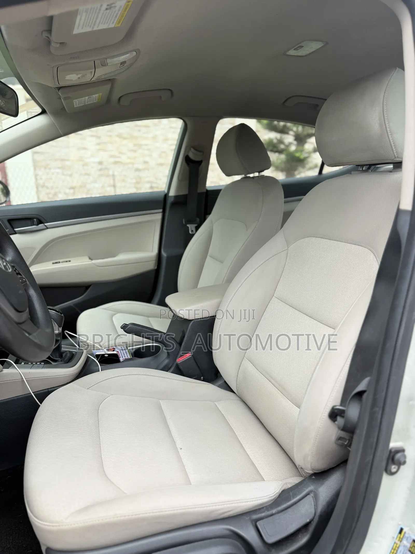 Hyundai Elantra SE 2018 Yellow