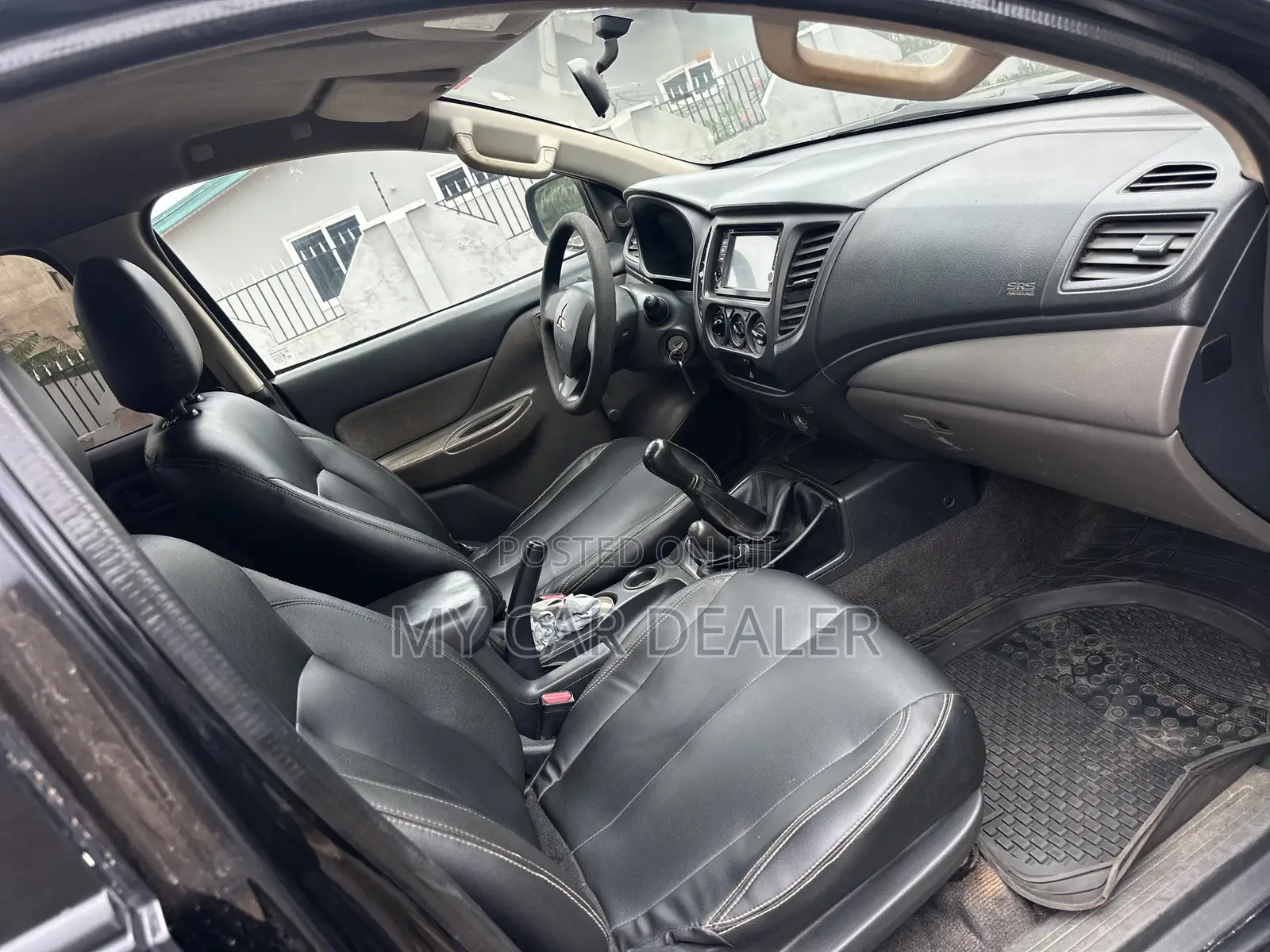 Mitsubishi L200 Club Cab 2.2 4WD 2016 Black