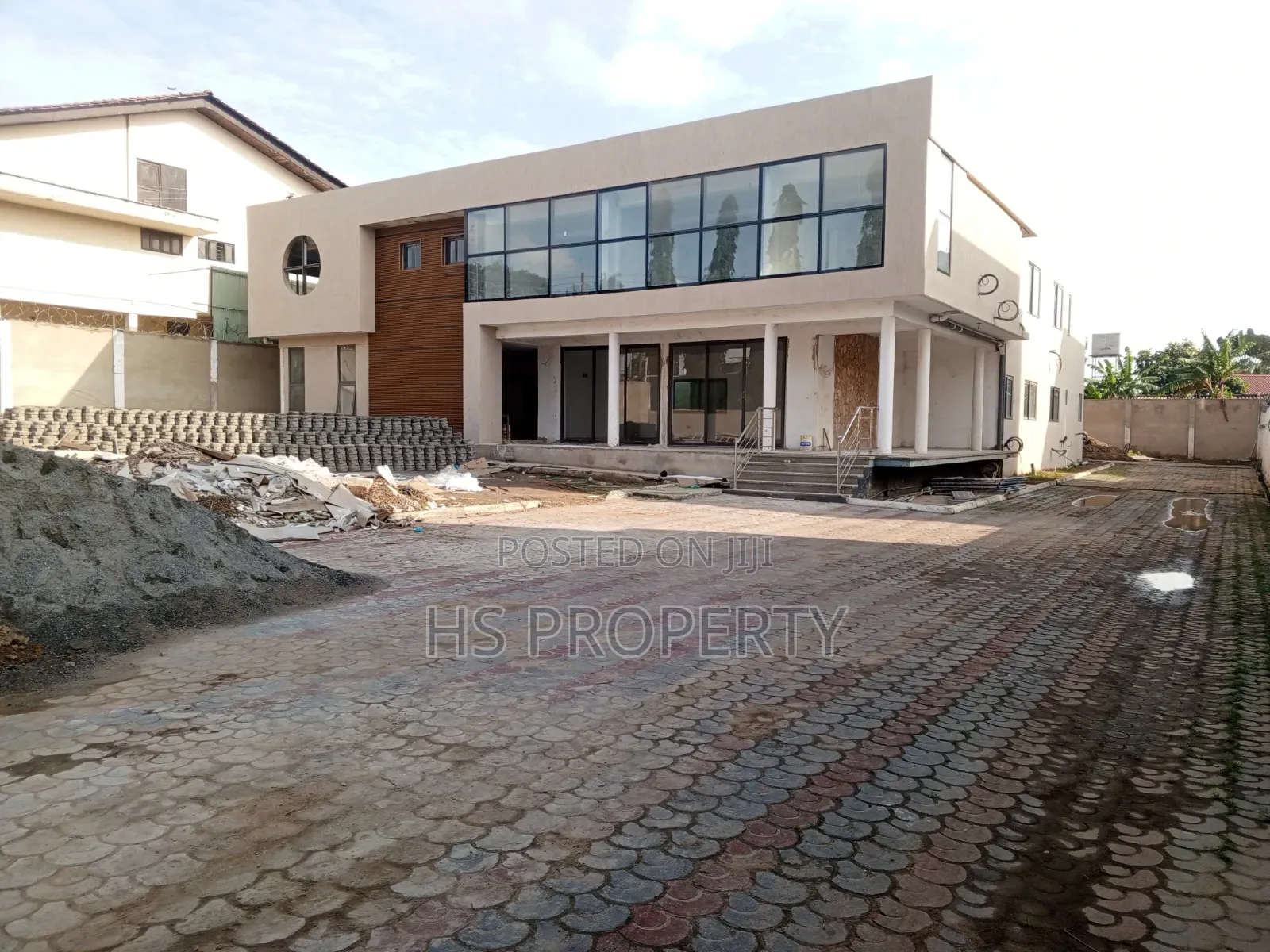 1200sq Office Space for Rent at Airport