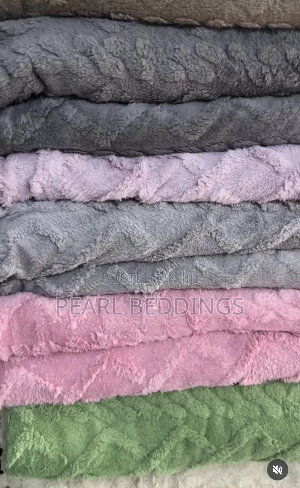 High Quality Heavy Comfy Cozy Plush Soft Blanket Available in 2 Design