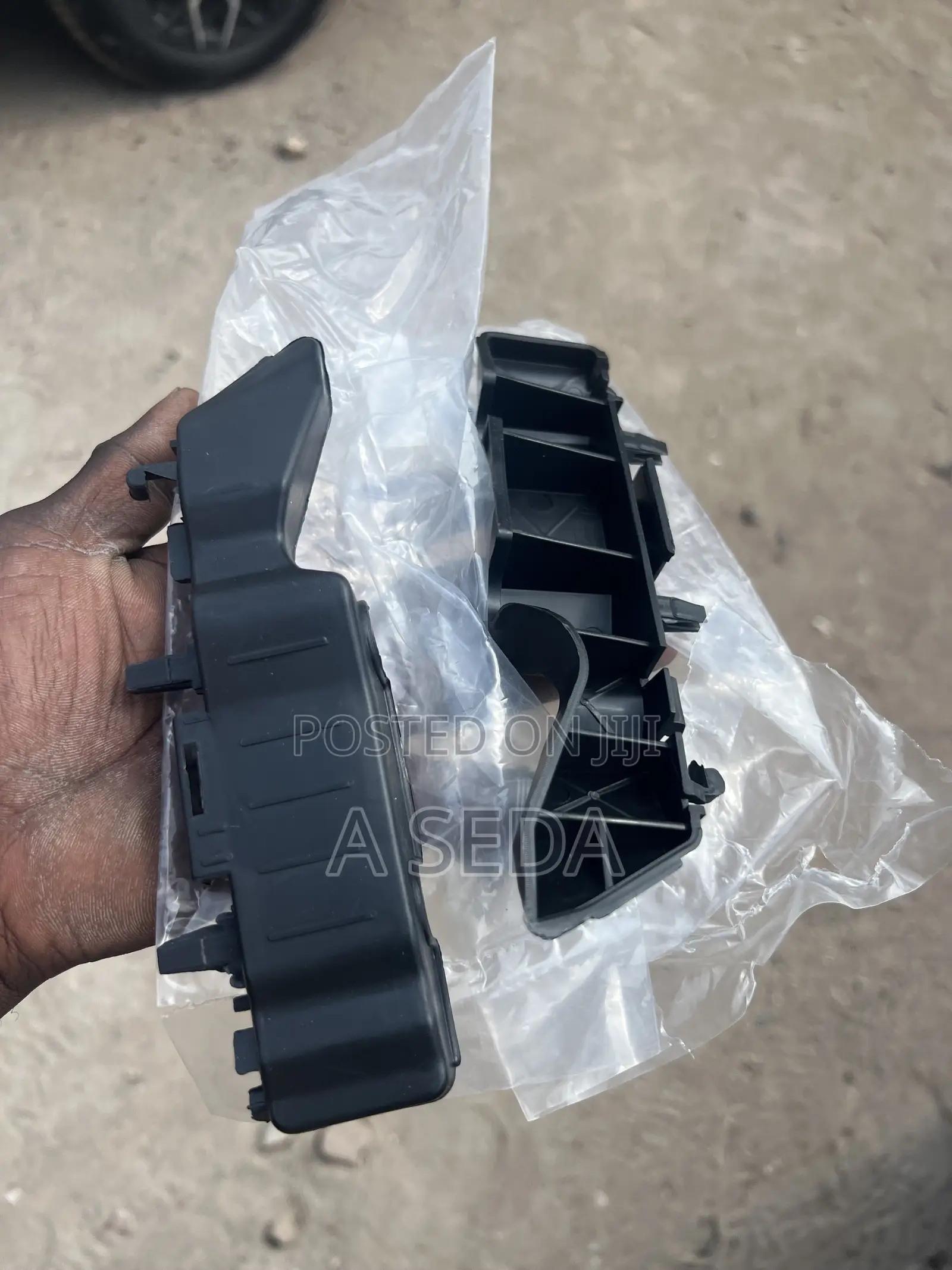 Hyundai Accent 2012 2013 2014 2015 2016 2017 2018 Front Bracket Locker