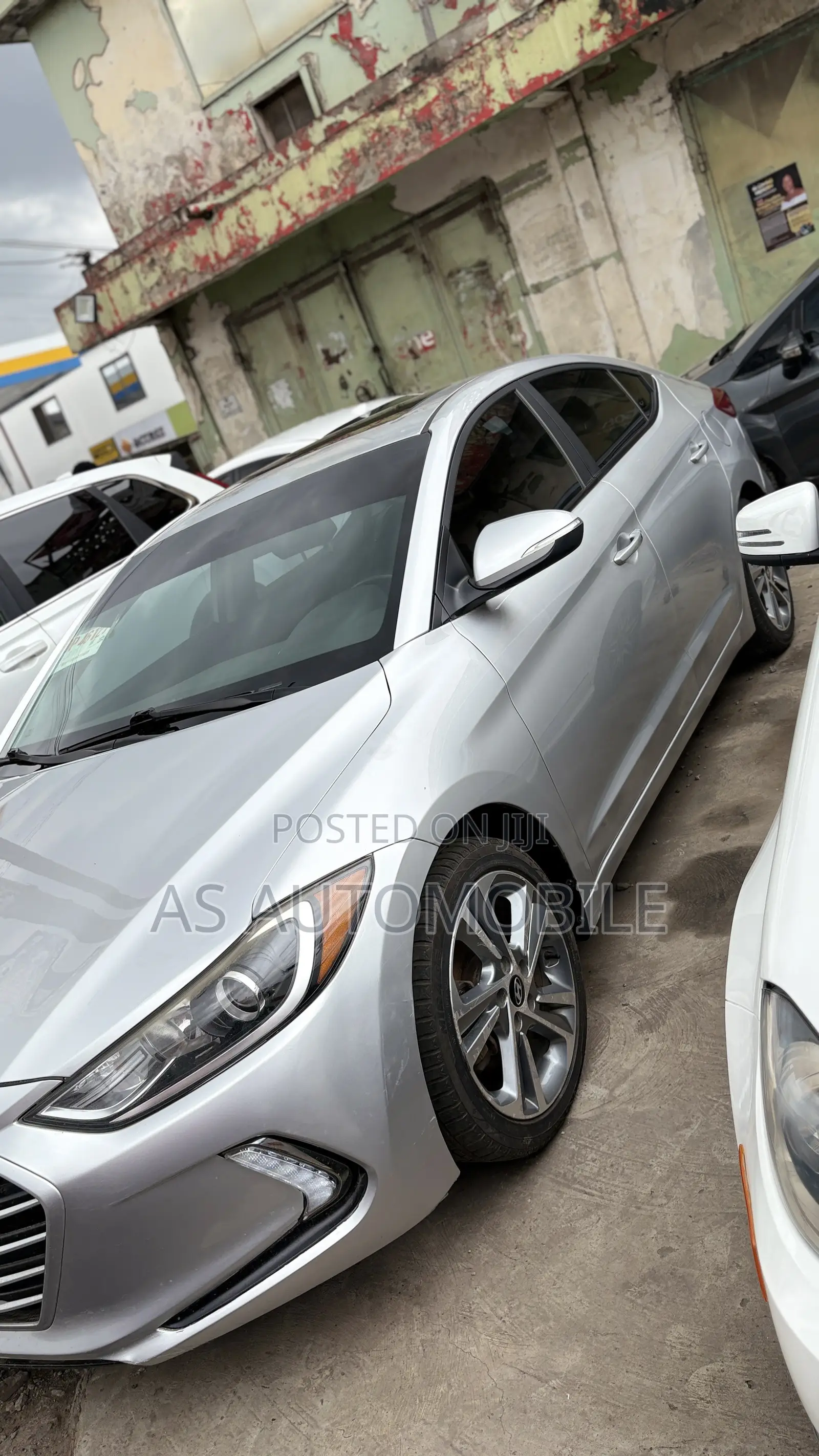 Hyundai Elantra Value Edition Sedan FWD (2.0L 4cyl 6A) 2017 Silver