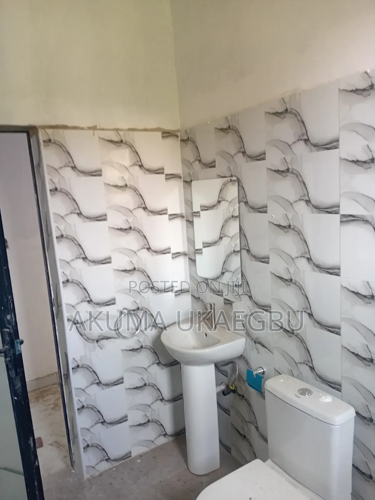 1bdrm Apartment in Ashogman Estate, Police Station for rent