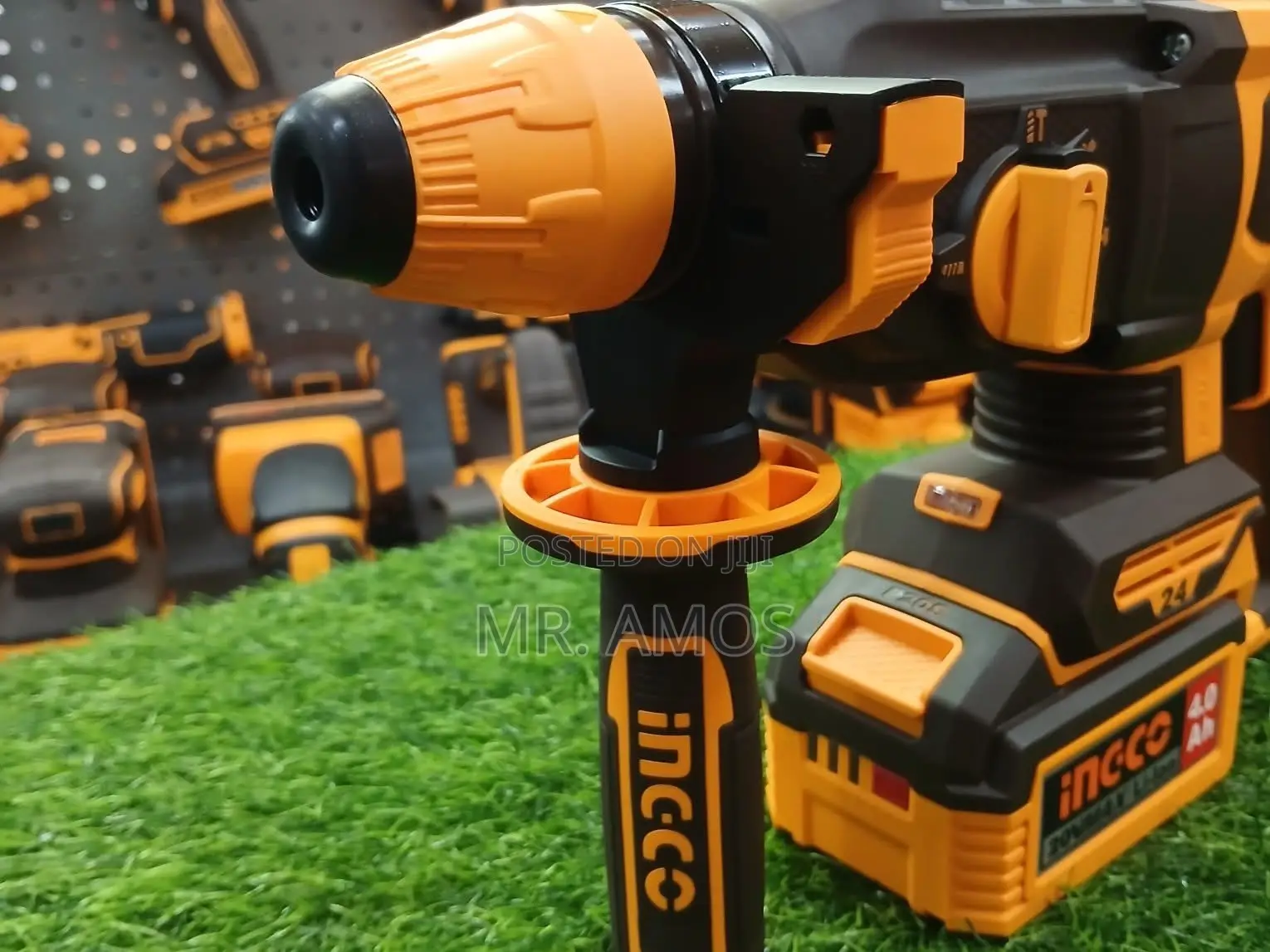 24mm Cordless Rotary Hammer + 2x4.0Ah Battery 20V - CRHLI202482