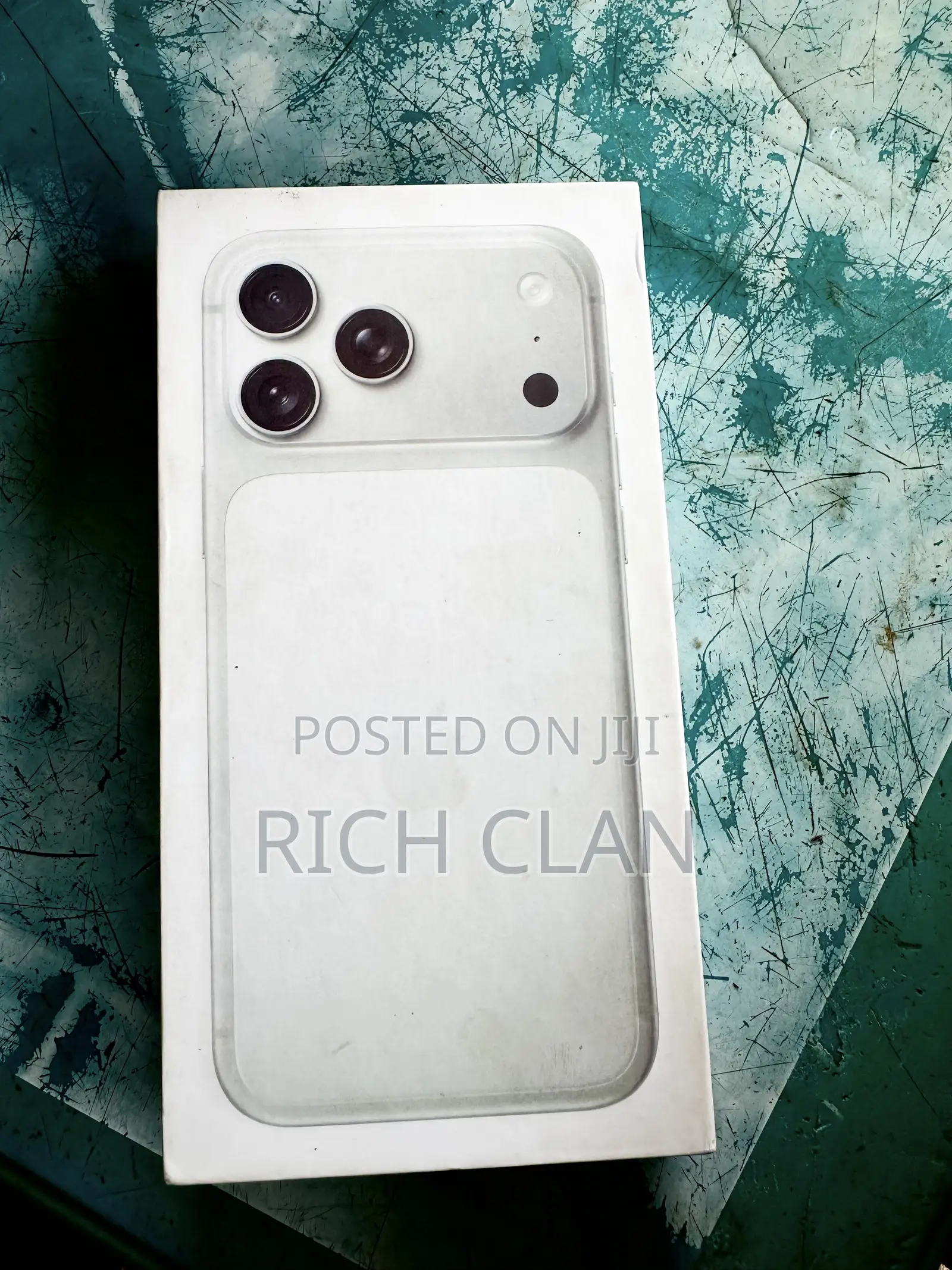 New Apple iPhone 17 Pro Max 256 GB Silver