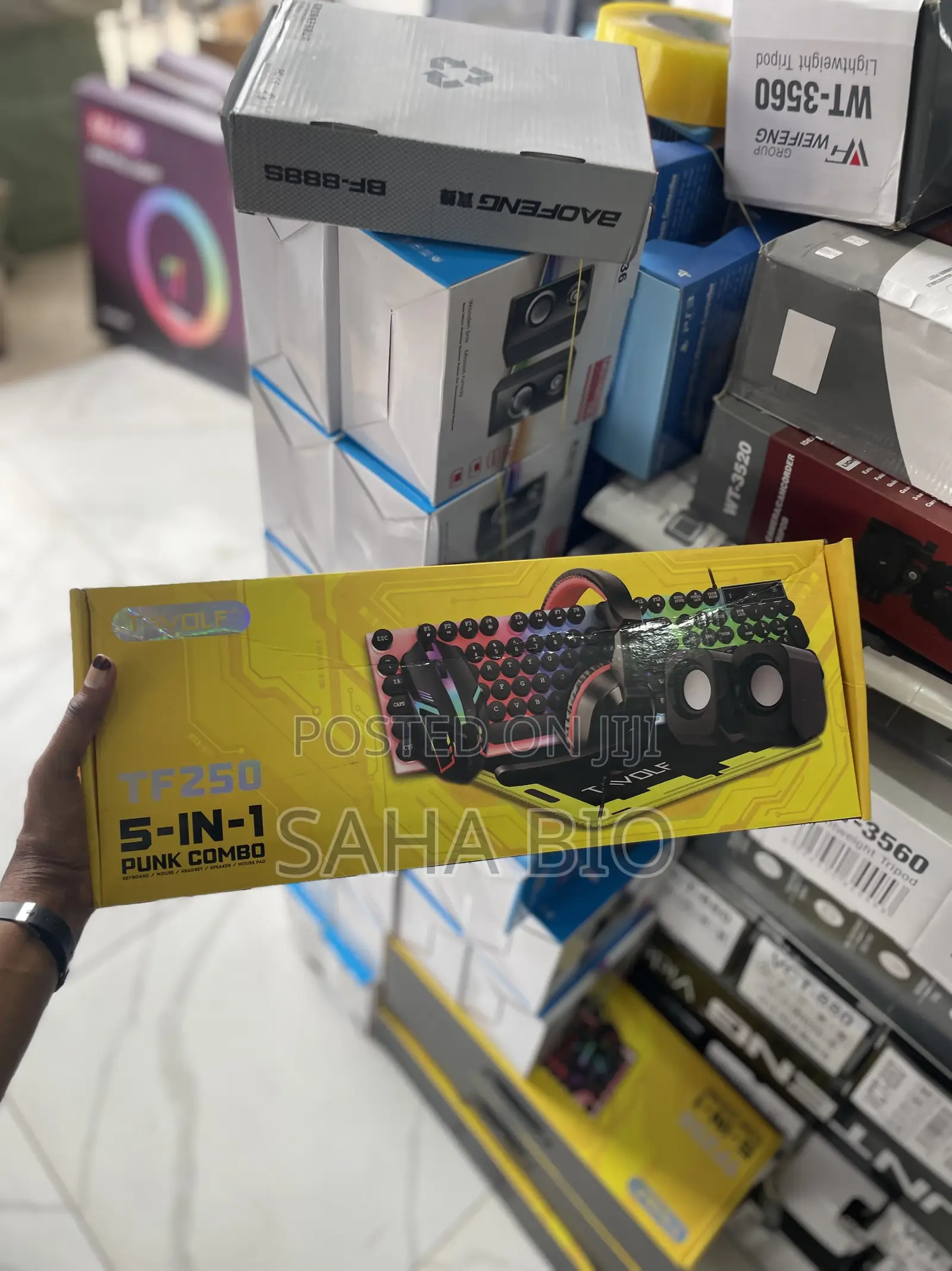5 in 1 GAMING USB KEYBOARD