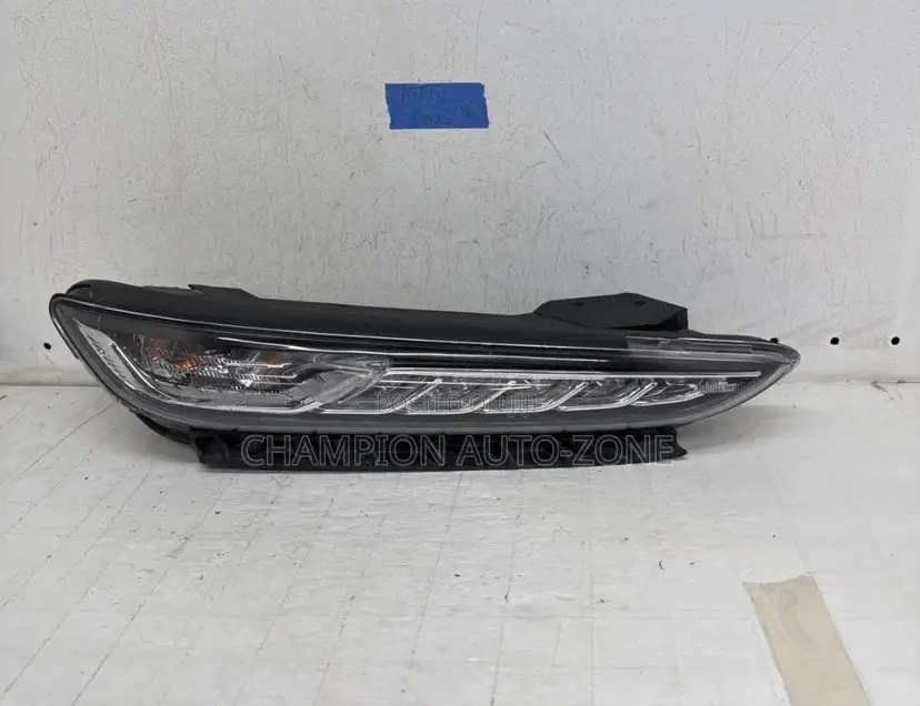 Hyundai Kona 2018-2019-2020-2021 Headlight Original