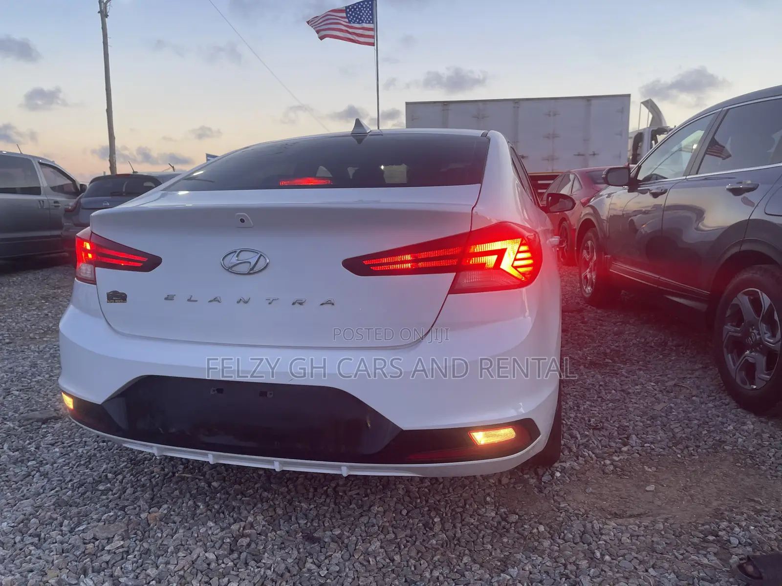 Hyundai Elantra SE 2019 White