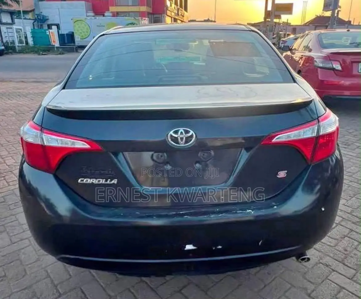 Toyota Corolla 2016 Black
