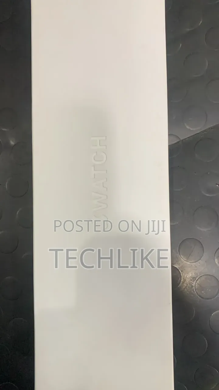 Series 12 Apple Watch Wifi/Cellular